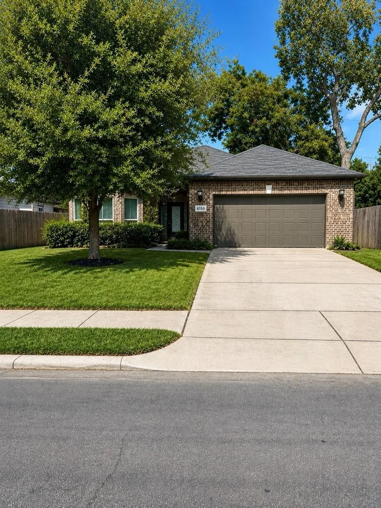 Unit for sale at 8150 Sharondale Drive, Houston, TX 77033
