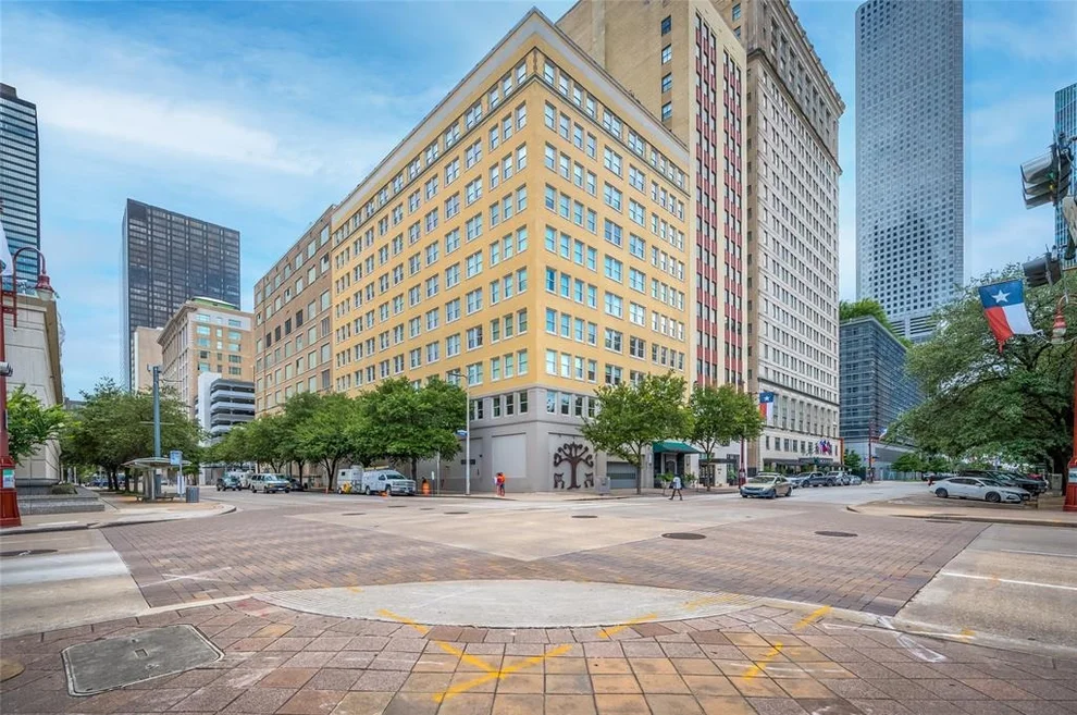 Unit for sale at 1120 Texas Street, Houston, TX 77002