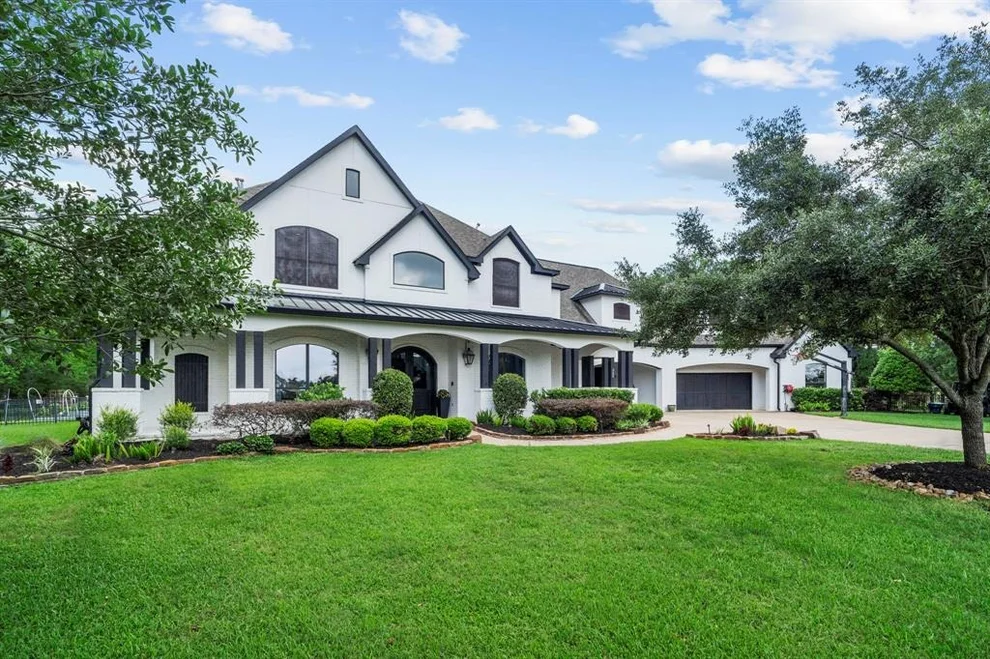 Unit for sale at 8603 Royal Retreat, Richmond, TX 77469