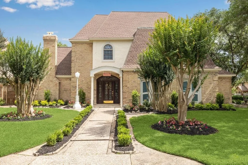 Unit for sale at 4310 Masters Drive, League City, TX 77573