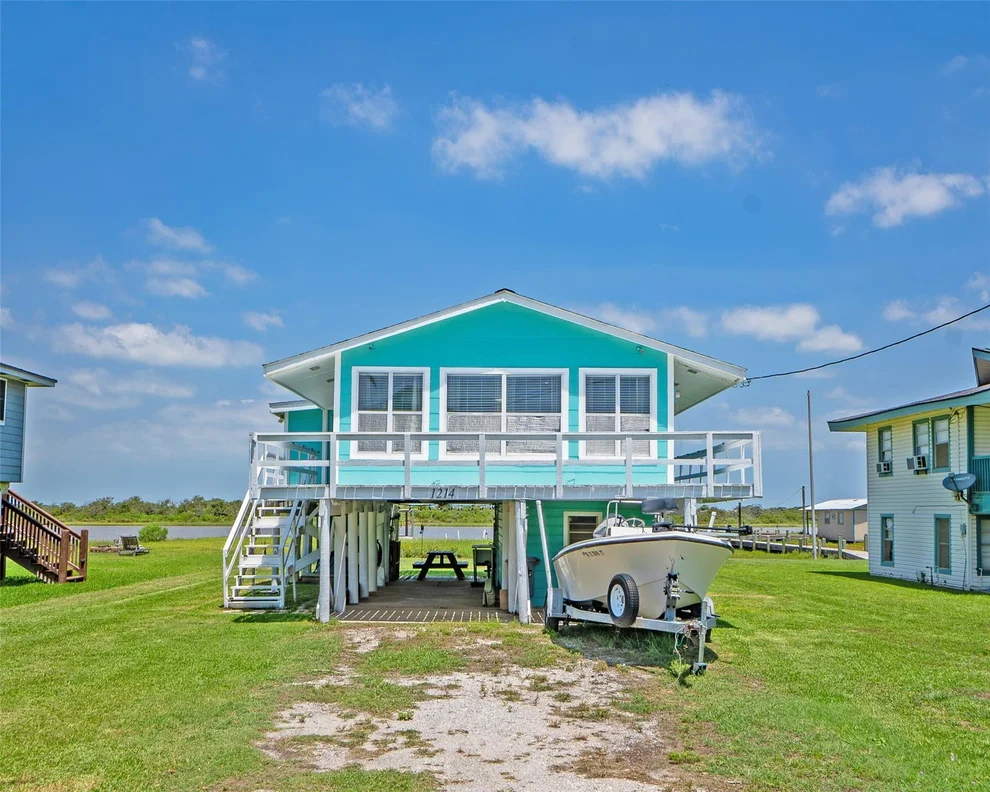 Unit for sale at 1214 County Road 201, Sargent, TX 77414