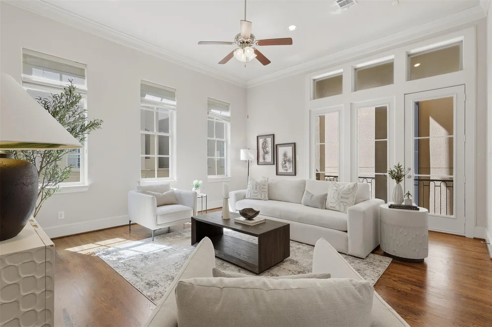 Unit for sale at 1348 W 25th Street, Houston, TX 77008
