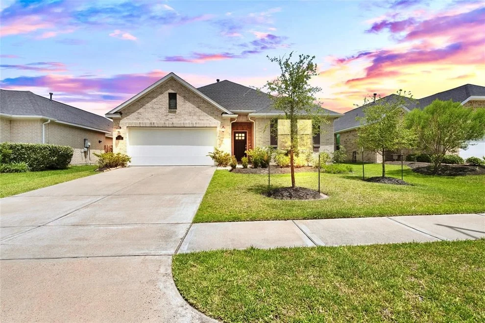 Unit for sale at 7915 Grandstand Parkway, Fulshear, TX 77441
