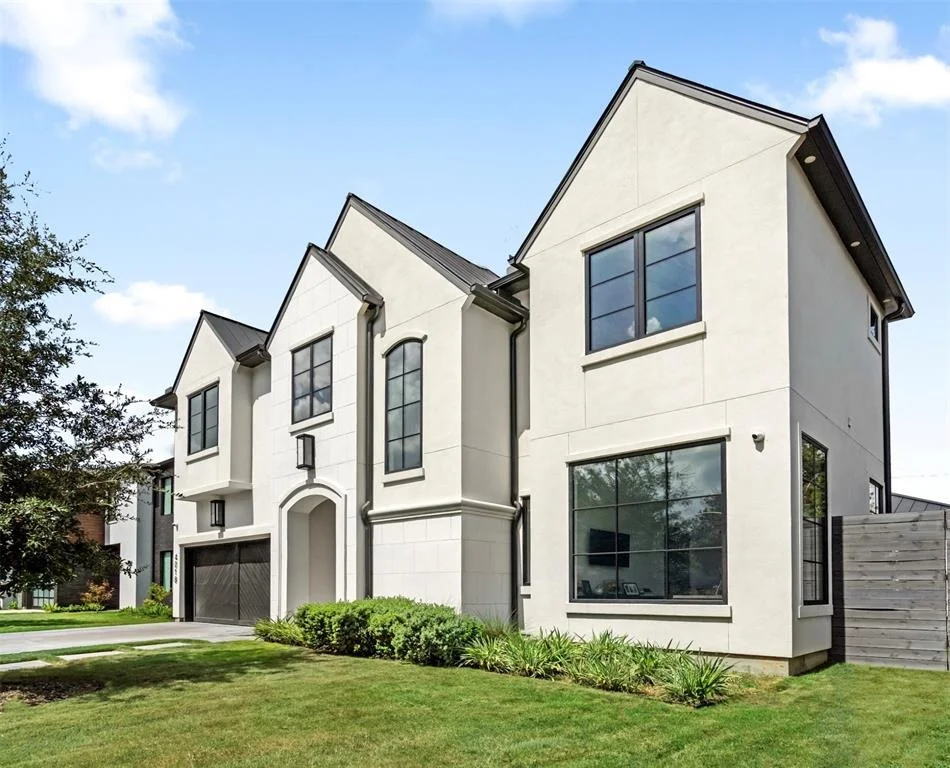 Unit for sale at 4018 Meadow Lake Lane, Houston, TX 77027