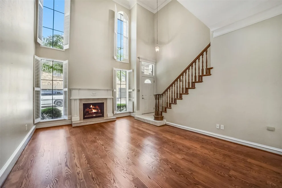 Unit for sale at 1605 Nantucket Drive, Houston, TX 77057