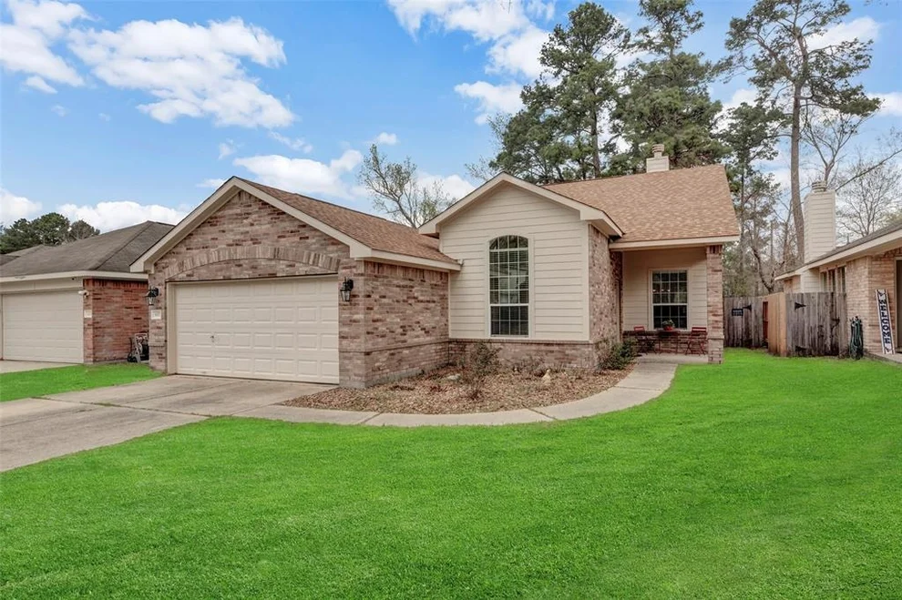 Unit for sale at 807 Levi Bend, Magnolia, TX 77354