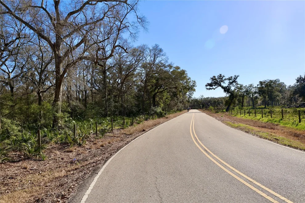 Unit for sale at 0 Cr-353, Brazoria, TX 77422