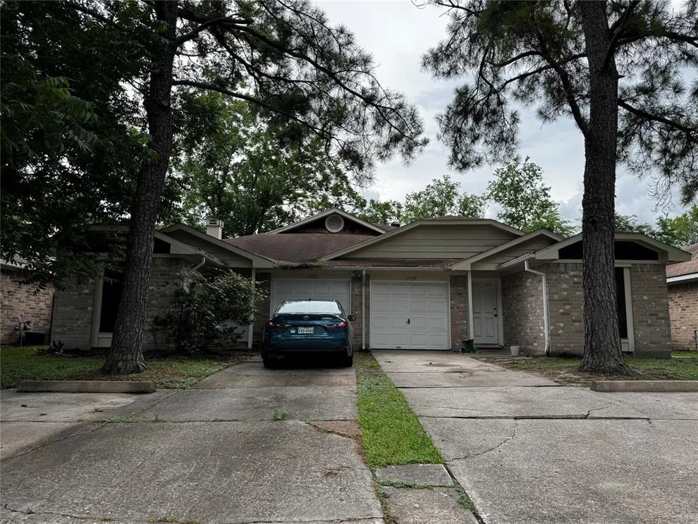 Unit for sale at 13727 Sablecrest Street, Houston, TX 77014