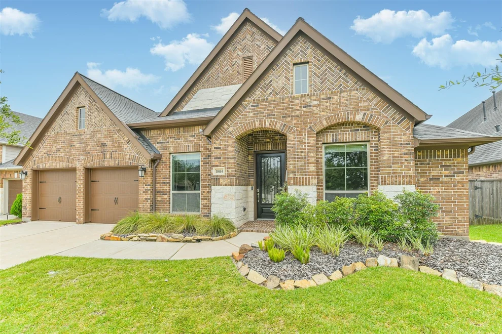 Unit for sale at 18614 Waterfall Creek Way, Cypress, TX 77429