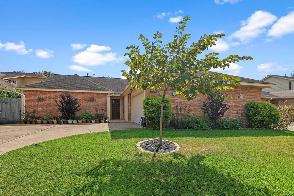 Unit for sale at 12839 Chimes Drive, Houston, TX 77077