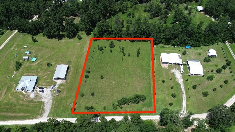 Unit for sale at 33 Gregory Lane, New Waverly, TX 77358