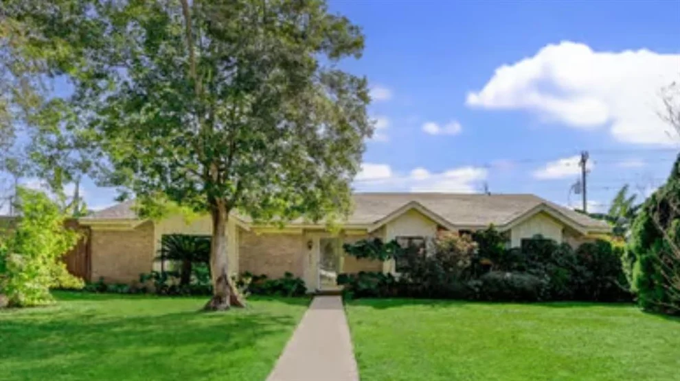 Unit for sale at 8007 Twin Hills Drive, Houston, TX 77071