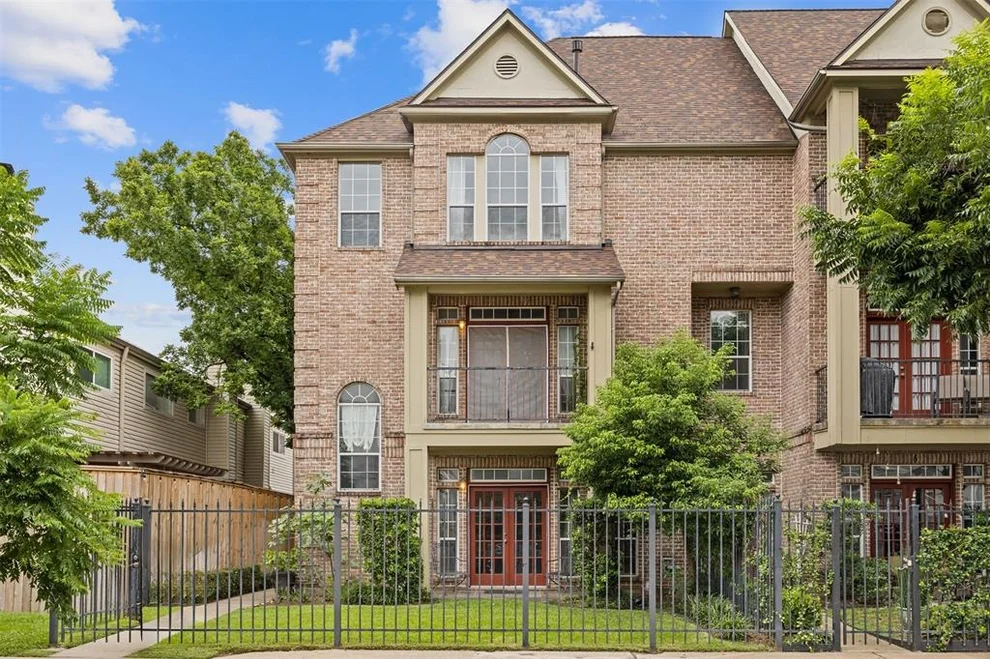 Unit for sale at 1515 Oakdale Street, Houston, TX 77004