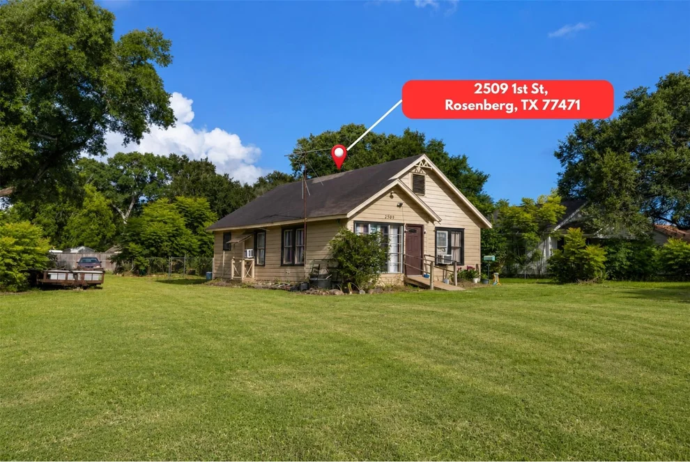 Unit for sale at 2509 1st Street, Rosenberg, TX 77471
