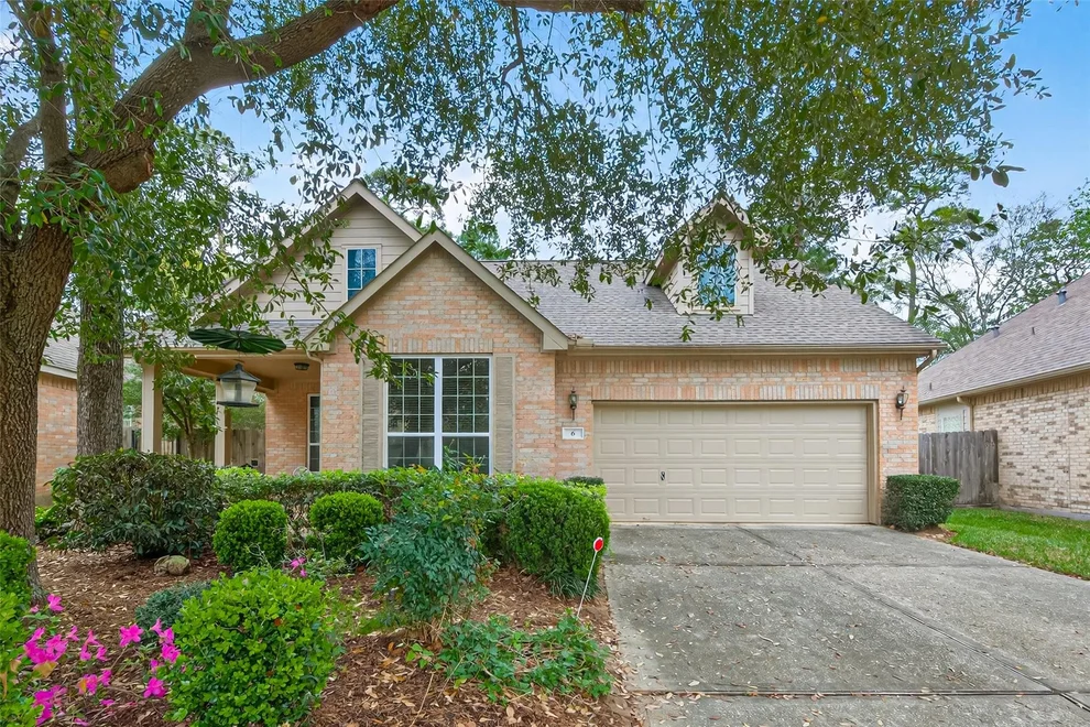 Unit for sale at 6 Coachman Ridge Place, Spring, TX 77382
