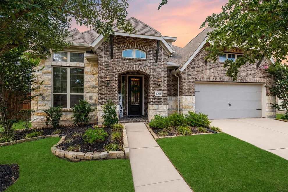 Unit for sale at 10911 Sunnydale Ridge Lane, Cypress, TX 77433