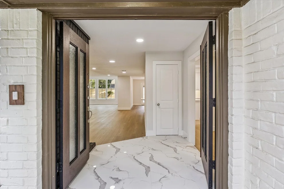 Unit for sale at 11947 Fawnview Drive, Houston, TX 77070