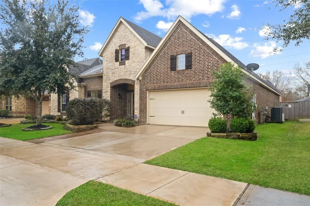 Unit for sale at 2513 River Oak Court, Kingwood, TX 77345