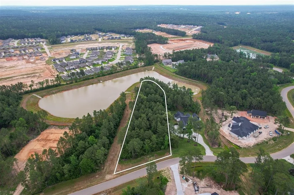 Unit for sale at 7508 High Meadow Ridge Drive, Montgomery, TX 77316