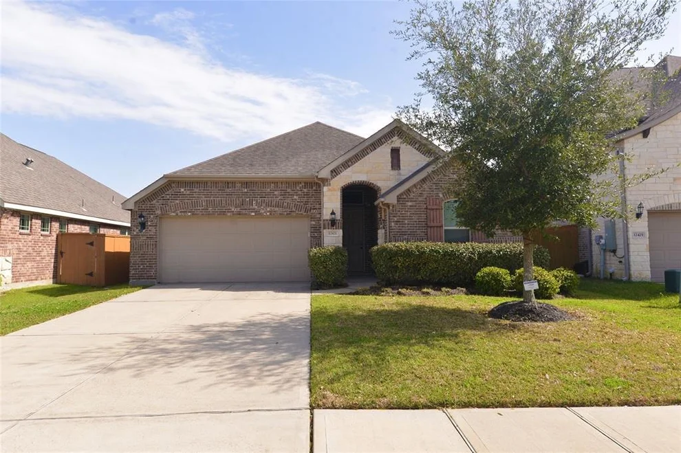 Unit for sale at 12421 Berberry Drive, Texas City, TX 77568