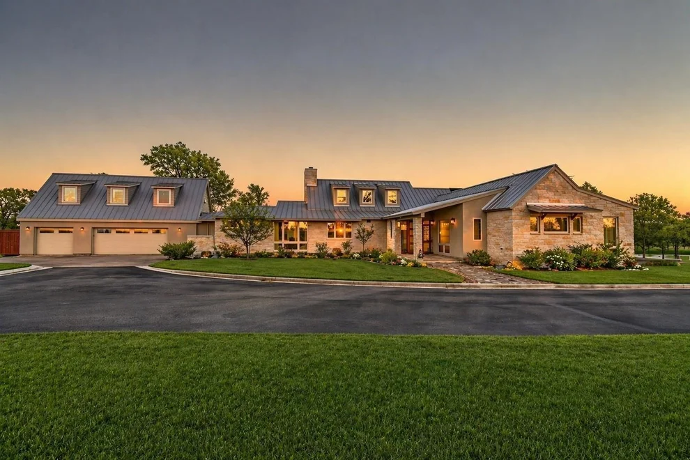 Unit for sale at 770 Blackberry Lane, Washington, TX 77880