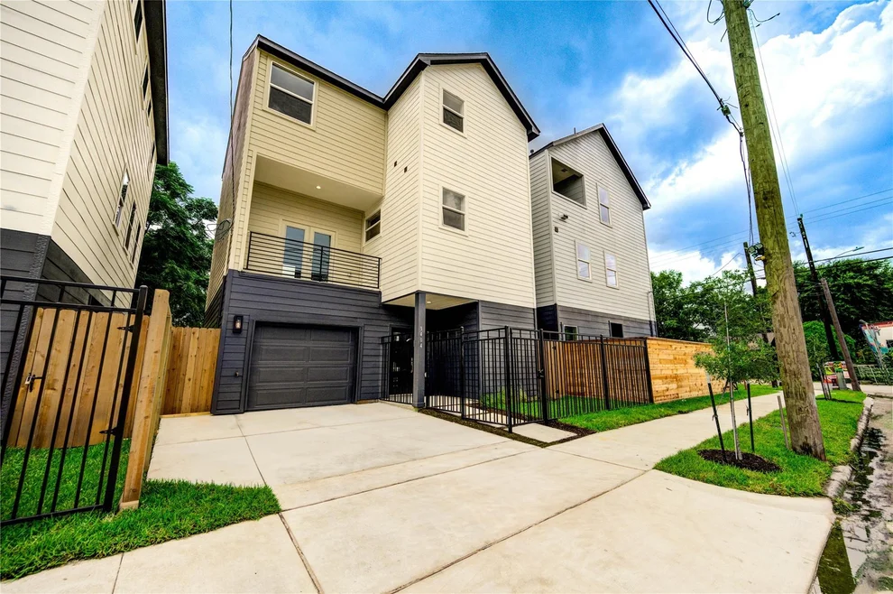 Unit for sale at 3404 Rawley Street, Houston, TX 77020