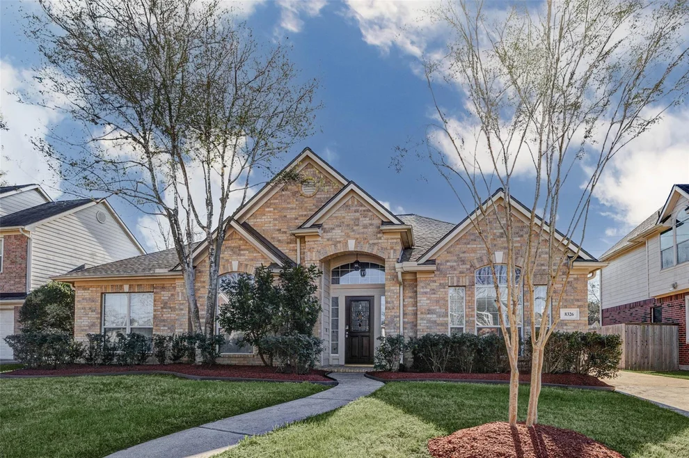 Unit for sale at 8326 Green Valley Drive, Sugar Land, TX 77479