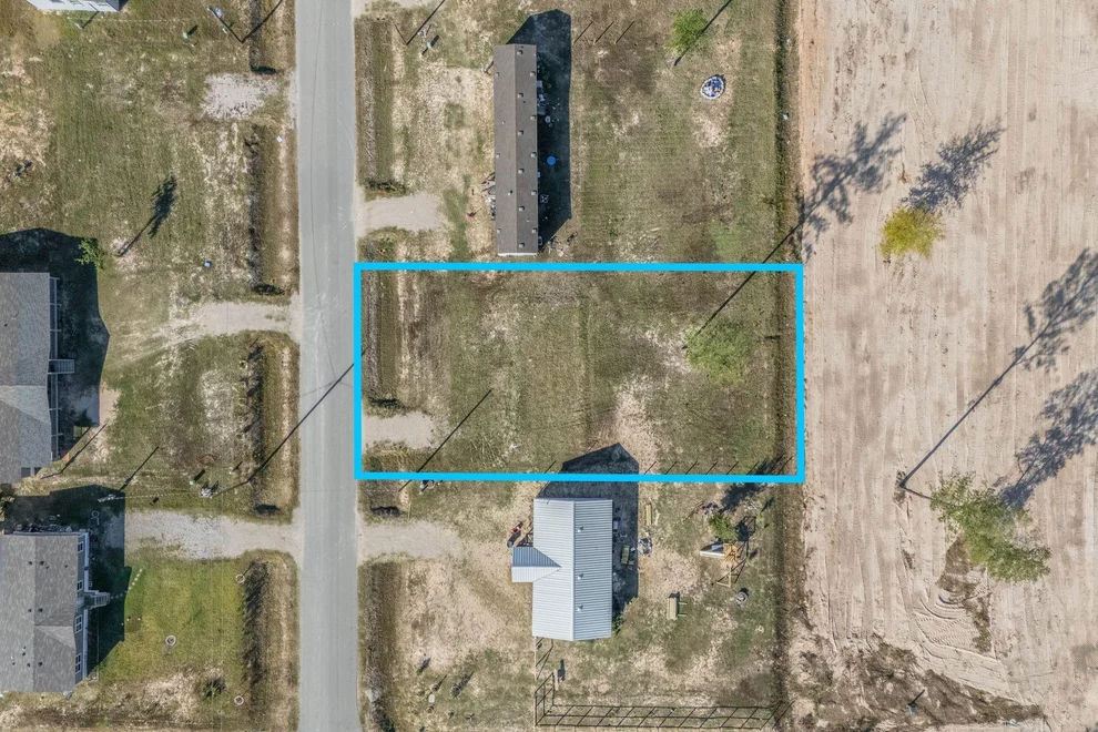 Unit for sale at 18293 Bellfounder Drive, Conroe, TX 77306