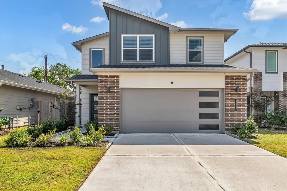 Unit for sale at 3012 Stock Orchard Lane, Houston, TX 77047