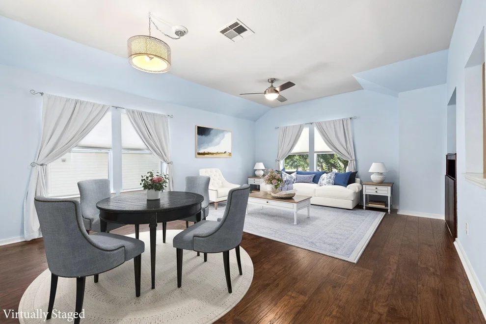 Unit for sale at 902 Memorial Heights Drive, Houston, TX 77007