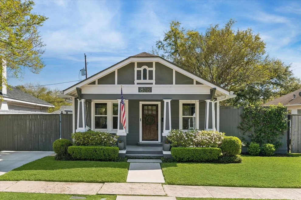 Unit for sale at 828 W Cottage Street, Houston, TX 77009
