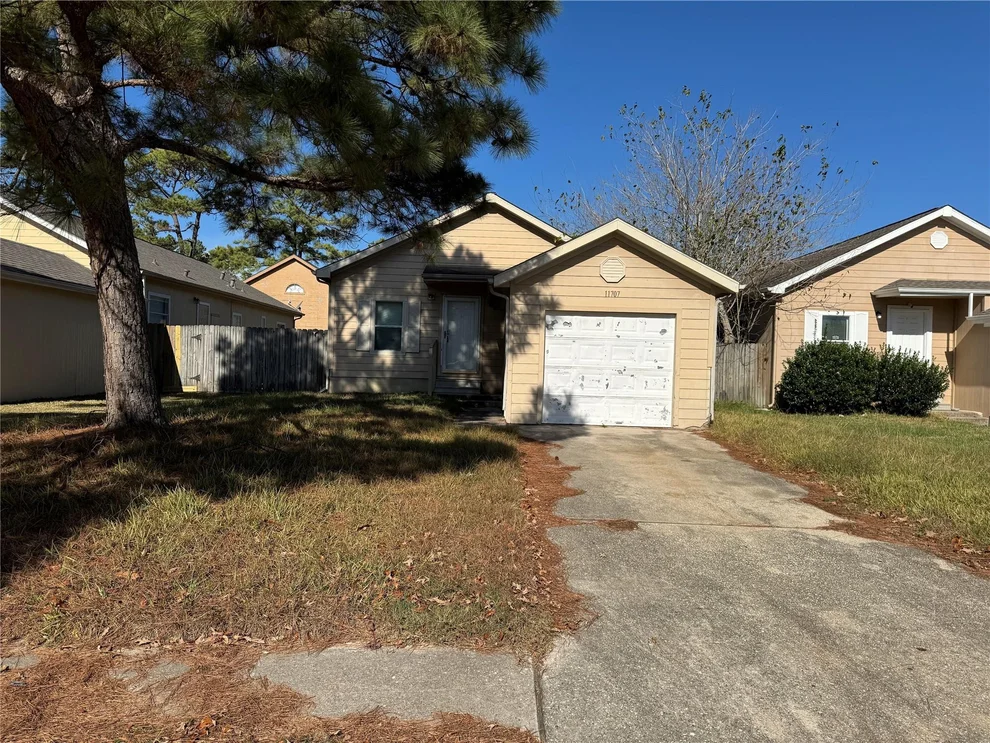 Unit for sale at 11707 Greenglen Drive, Houston, TX 77044