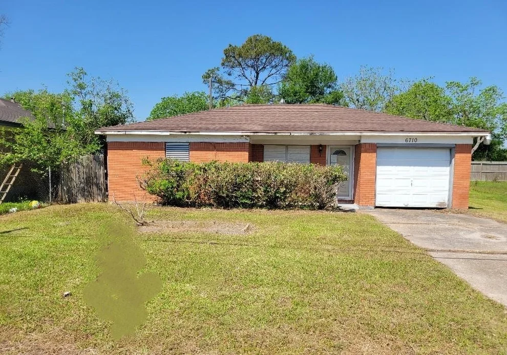 Unit for sale at 6710 Fairwood Road, Hitchcock, TX 77563