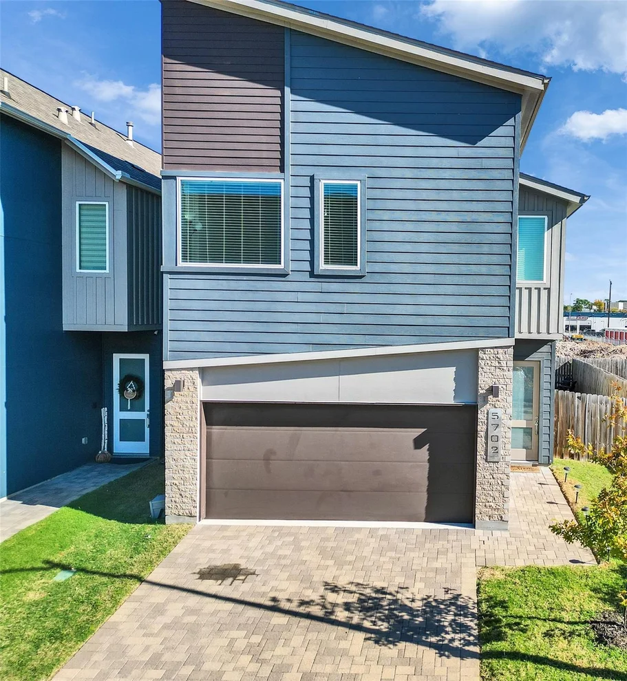 Unit for sale at 5702 Rucio Lane, Houston, TX 77092