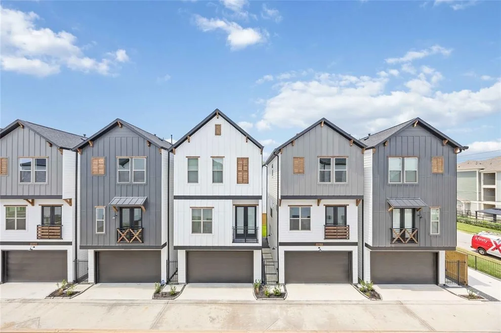 Unit for sale at 1941 Johanna Drive, Houston, TX 77055