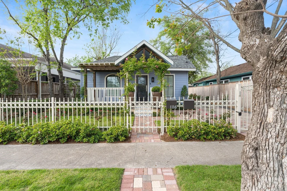 Unit for sale at 1116 Nadine Street, Houston, TX 77009