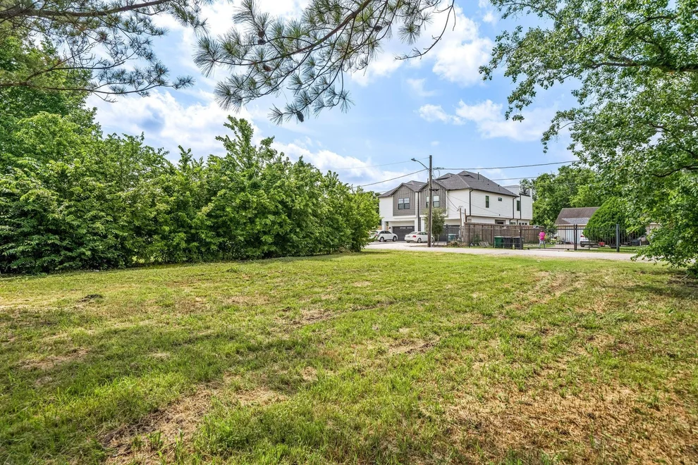 Unit for sale at 4206 Sharon Street, Houston, TX 77020