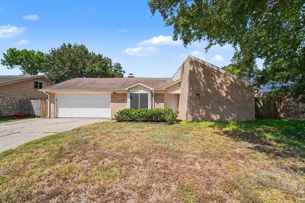 Unit for sale at 29207 Fox Run Boulevard, Spring, TX 77386