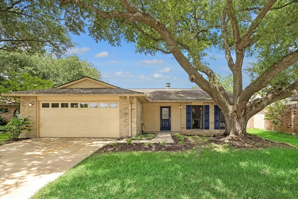 Unit for sale at 6835 Gettysburg Drive, Richmond, TX 77469