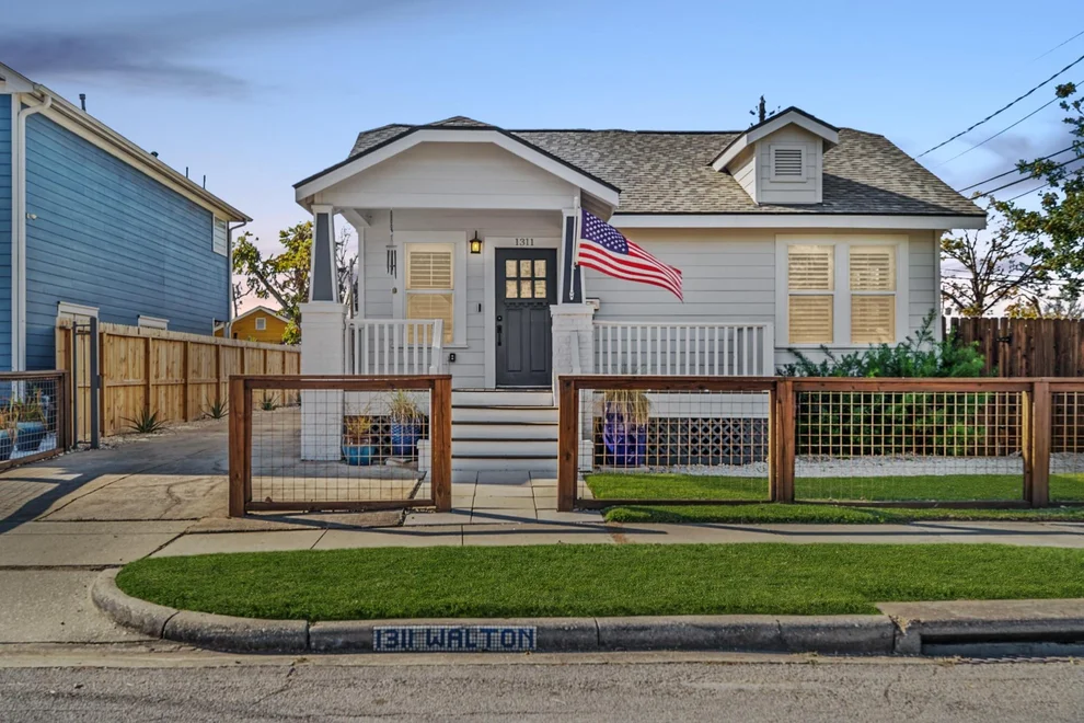 Unit for sale at 1311 Walton Street, Houston, TX 77009