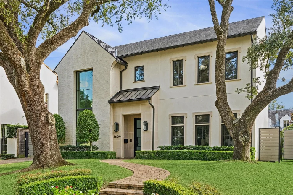 Unit for sale at 3609 Meadow Lake Lane, Houston, TX 77027