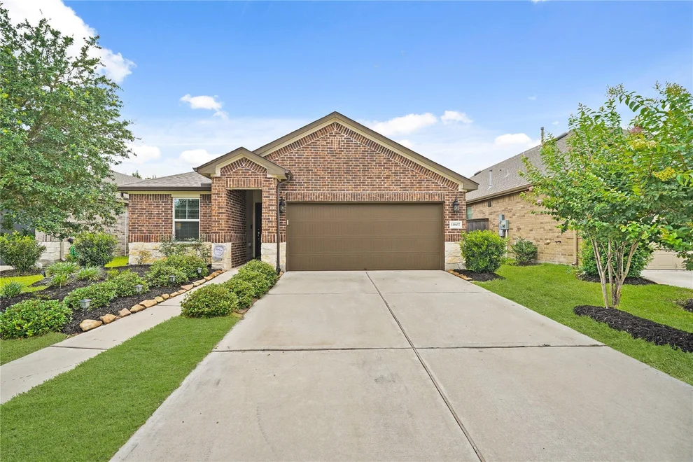 Unit for sale at 11607 Brookside Arbor Lane, Richmond, TX 77406