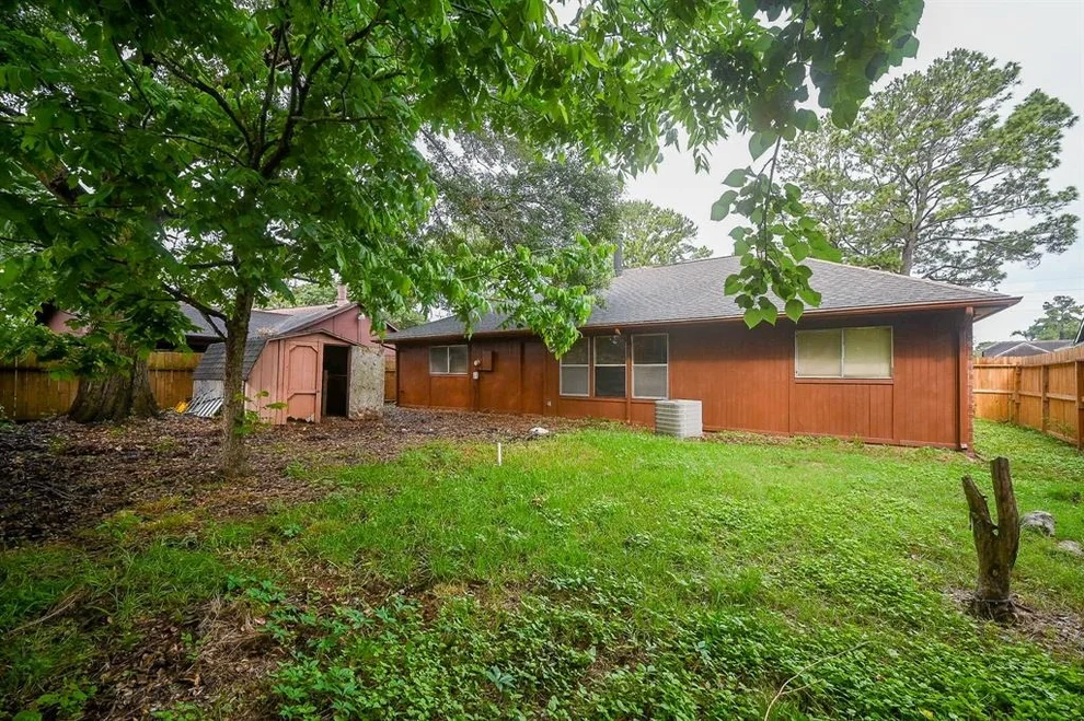 Unit for sale at 2522 N Camden Parkway, Houston, TX 77067