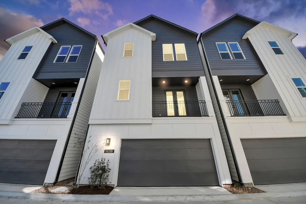 Unit for sale at 1102 Mansfield Street, Houston, TX 77091