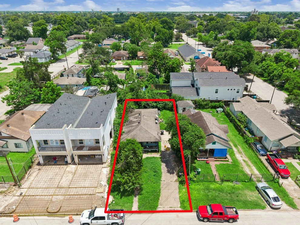 Unit for sale at 5208 Gano Street, Houston, TX 77009
