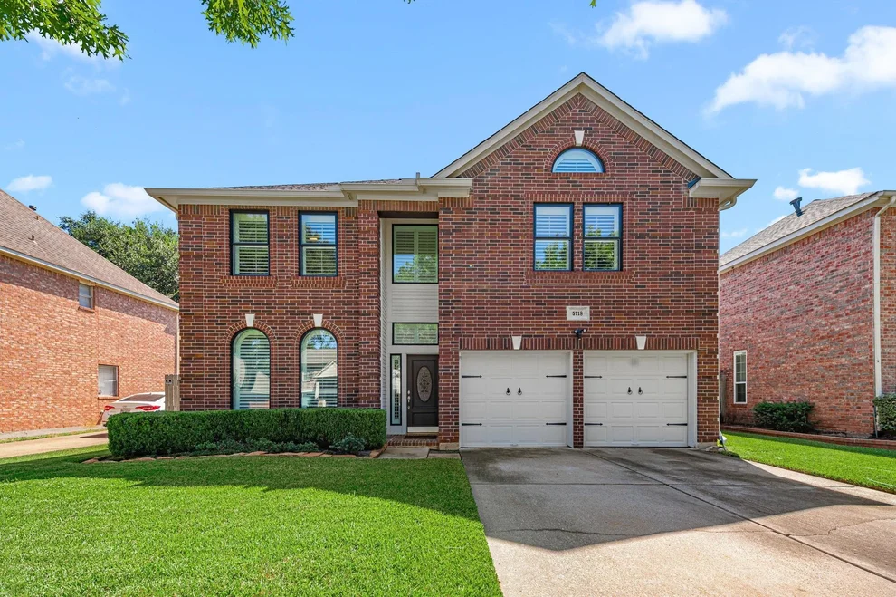 Unit for sale at 5718 Parryville Drive, Houston, TX 77041