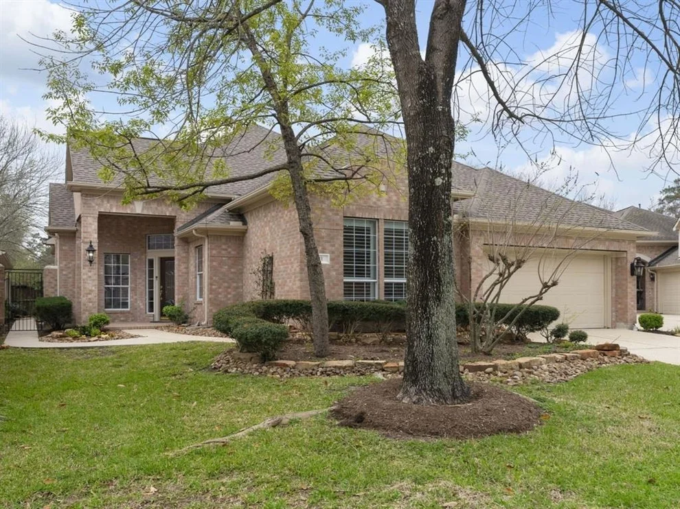 Unit for sale at 11 Barkley Park Court, The Woodlands, TX 77384