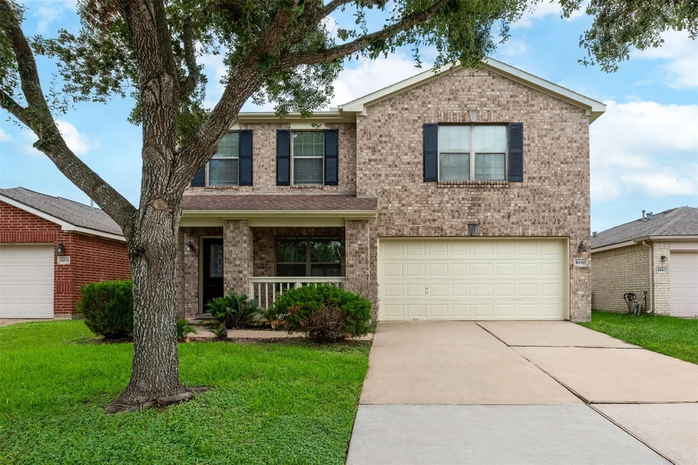 Unit for sale at 9410 Coatsworth Drive, Sugar Land, TX 77498