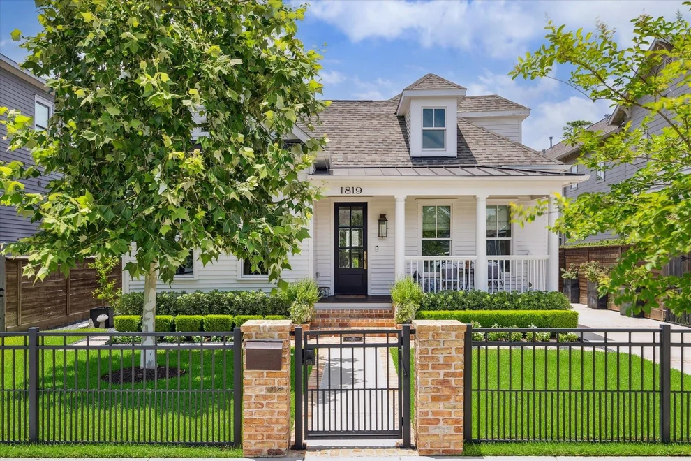Unit for sale at 1819 Arlington Street, Houston, TX 77008