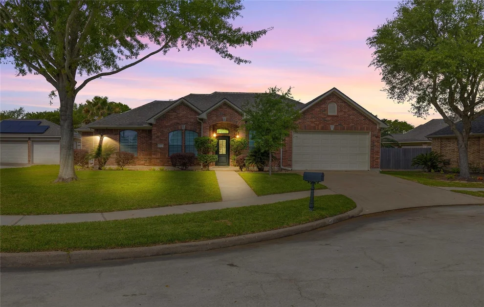 Unit for sale at 4223 Bear Creek Trace, Baytown, TX 77521